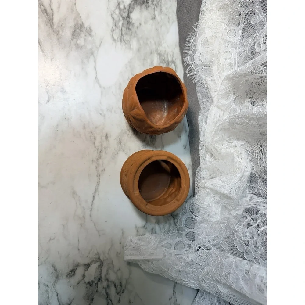 2 Unglazed Terracotta Pots 2.5